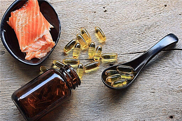 How to feed fish oil to hens and chickens